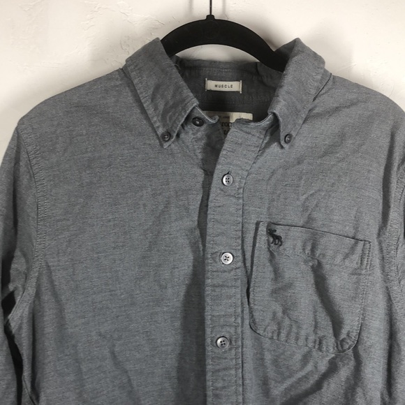 Abercrombie & Fitch Muscle fit gray button down shirt size medium - Picture 2 of 11